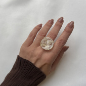 Кольцо с необработанным кварцем, безразмерное