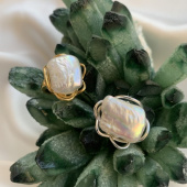 Кольцо с барочным жемчугом