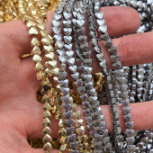 Гематит граненый "Сердце", 4 мм, нить