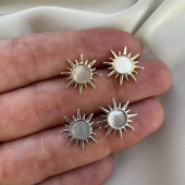 Пусеты "Солнце" с перламутром