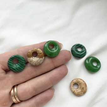 Подвеска "Бублик" из натурального камня, 18 мм