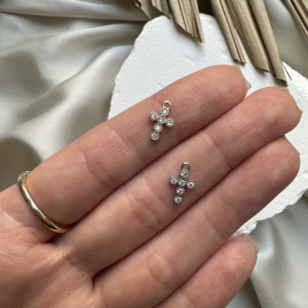 Подвеска «Крест» с циркониями, 11*5 мм