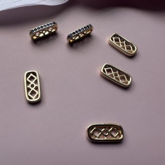 Разделитель на 3 нити с синими циркониями, 12*5 мм