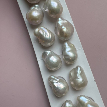 Пусеты с натуральным барочным жемчугом, 16-17 мм