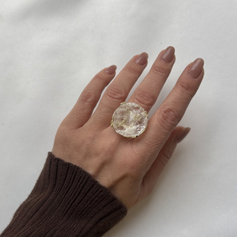 Кольцо с необработанным кварцем, безразмерное